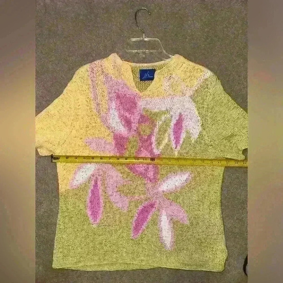 JH Collectibles Short Sleeve Sweater Size XL - Picture 3 of 5